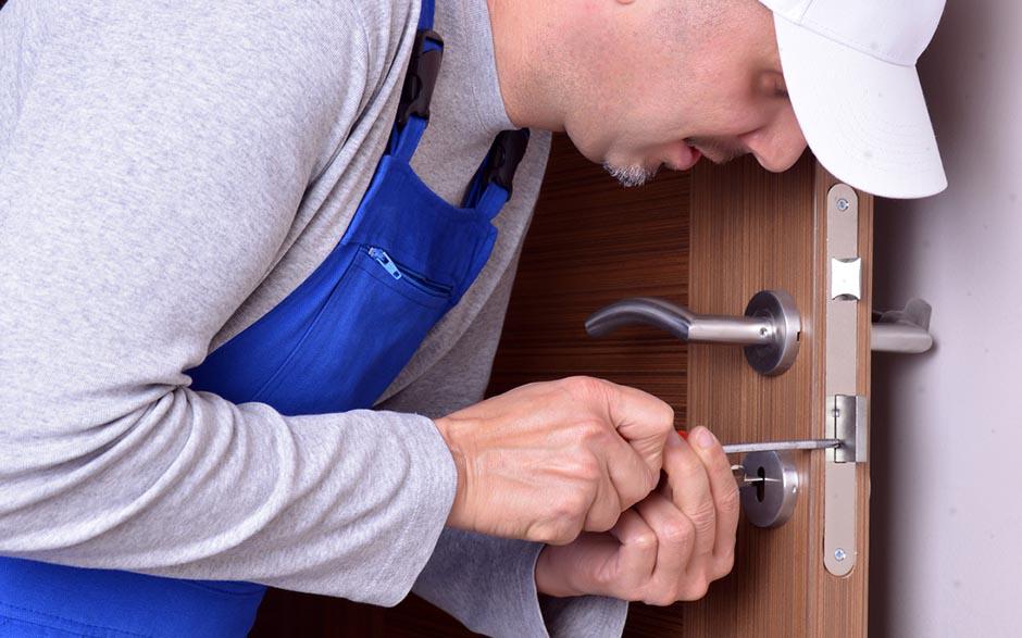 artisan serrurier tarif Montreuil